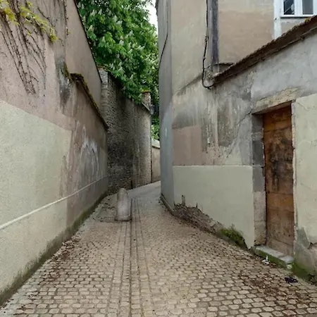 Le Suzon Apartmán *